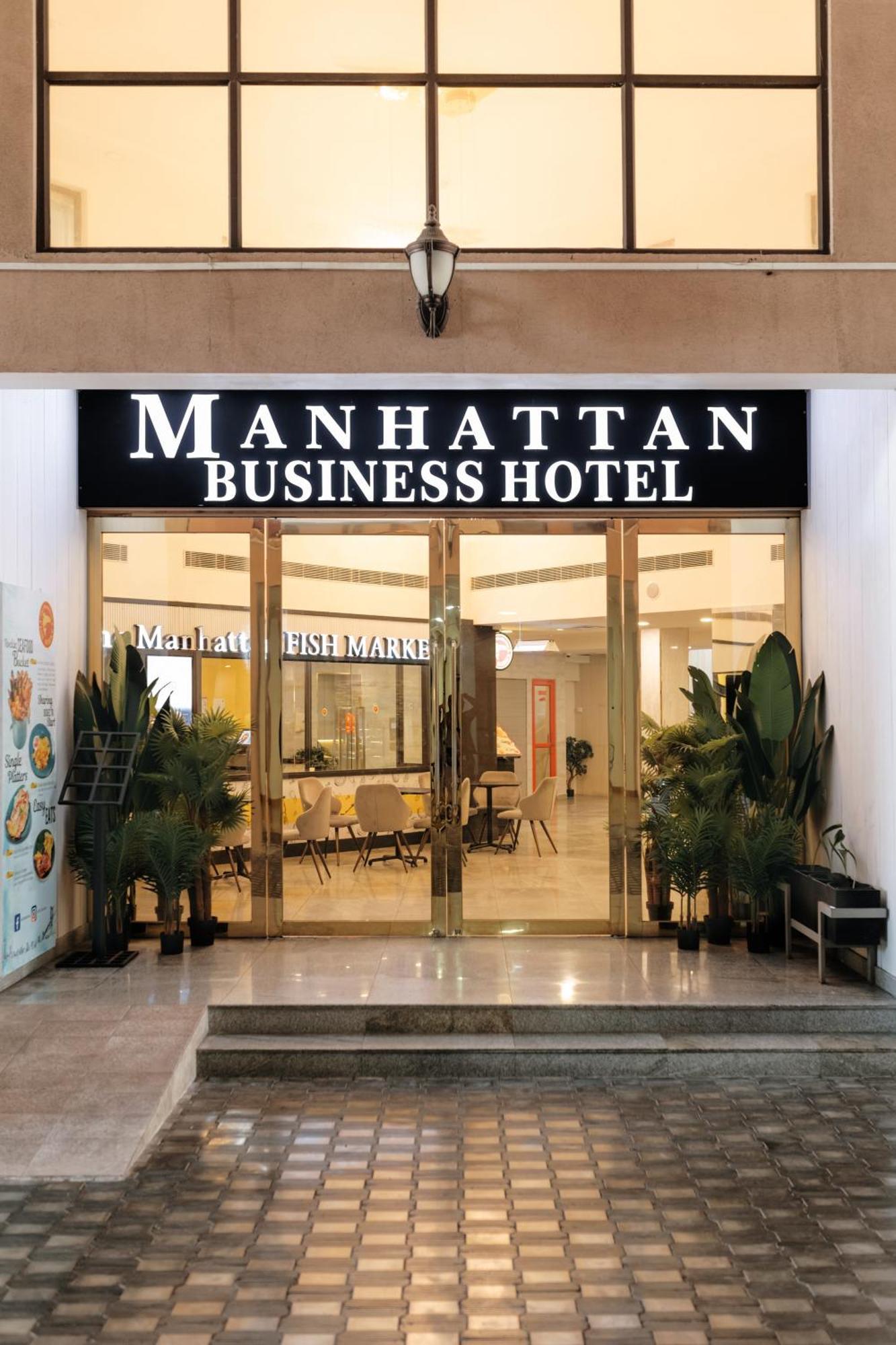 Manhattan Business Hotel, Male Luaran gambar